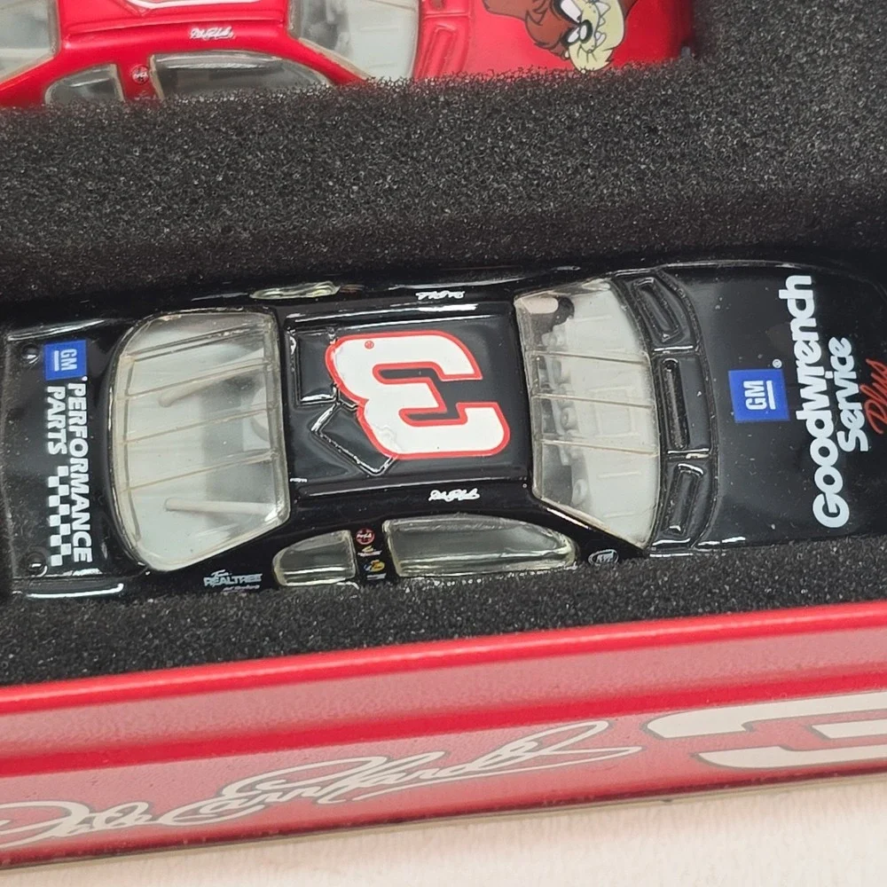 Action Racing Collection 2002 Dale Earnhardt Taz Wrangler Goodwrench 2 Car Tin